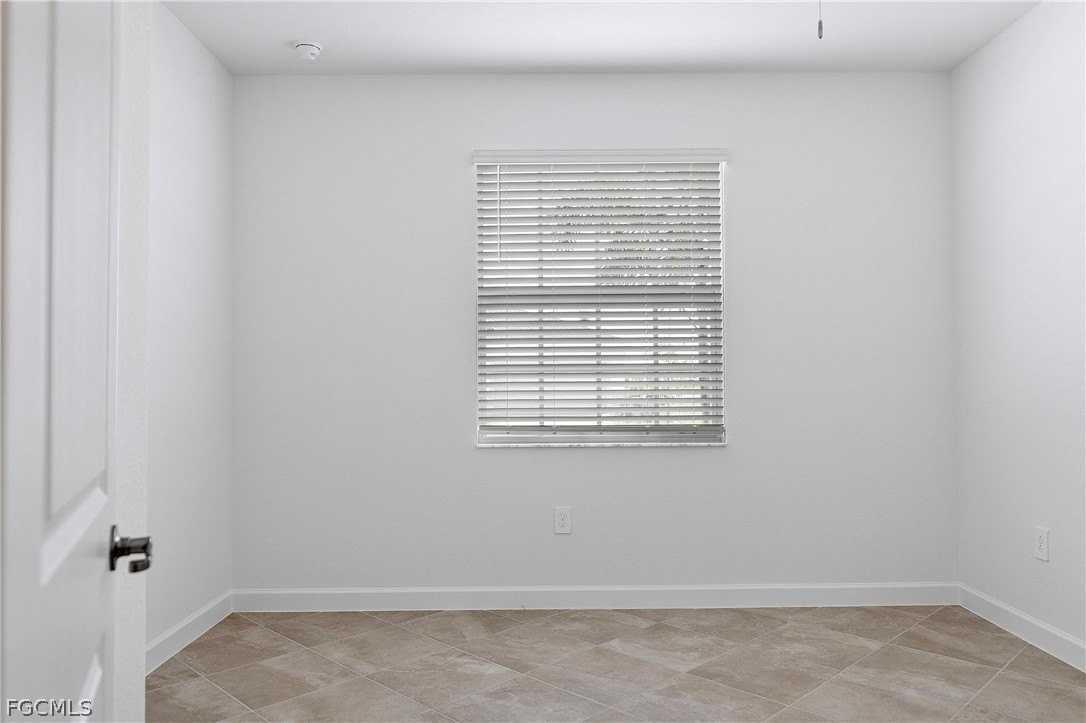 15077 Anchorage Rd - Photo 3 of 43