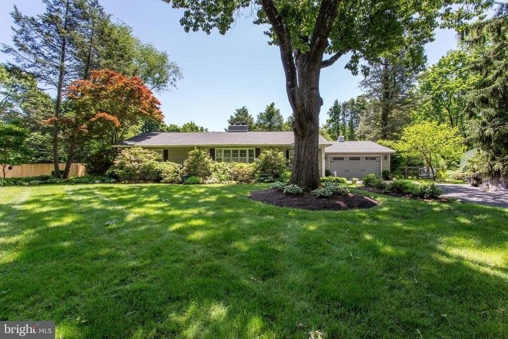 67 Townview Dr - Photo 2 of 50