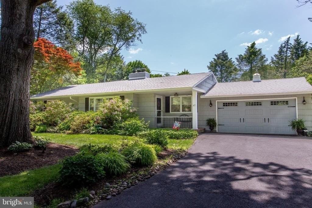 67 Townview Dr - Photo 4 of 50