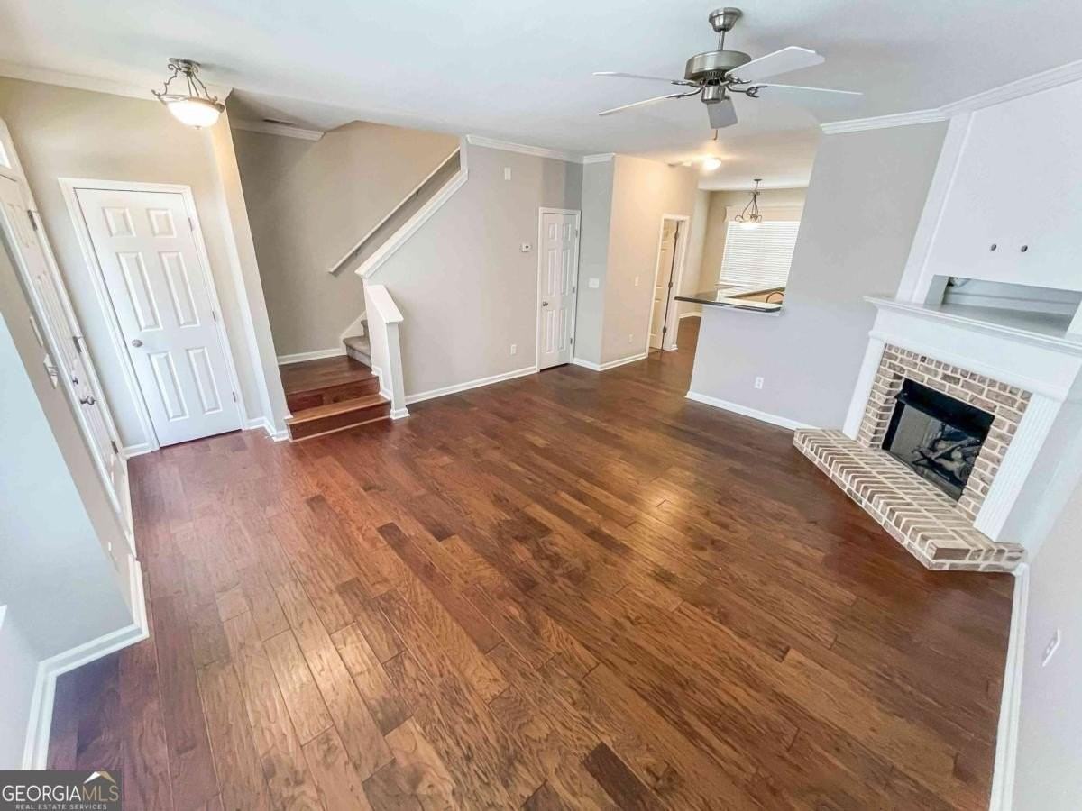 4682 Liberty Square Dr - Photo 3 of 26