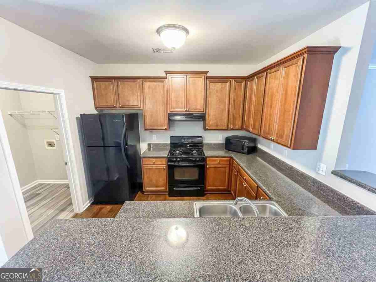 4682 Liberty Square Dr - Photo 5 of 26