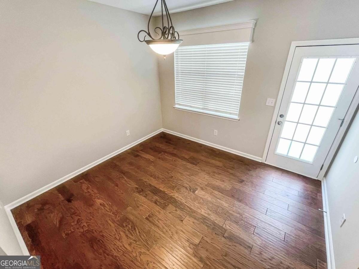 4682 Liberty Square Dr - Photo 7 of 26