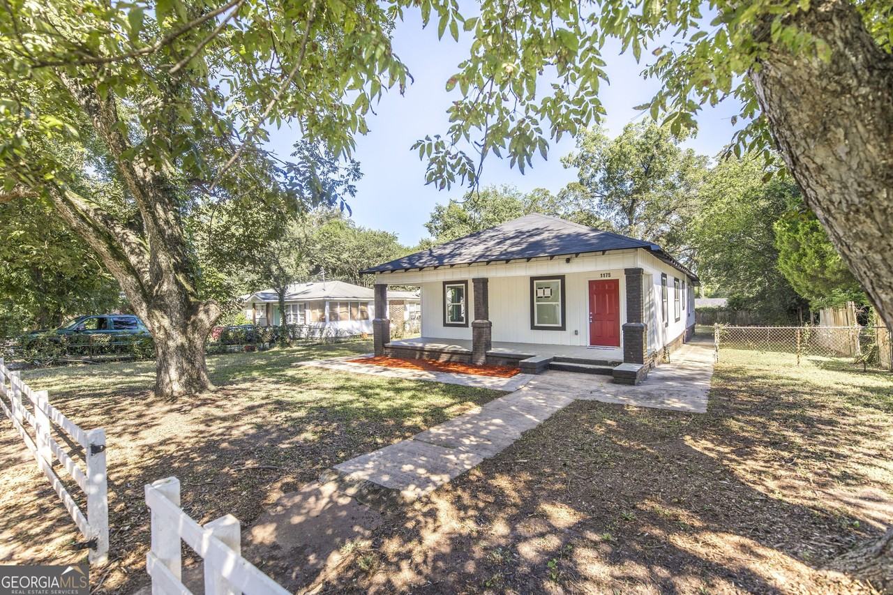 1175 Hartley St - Photo 3 of 19