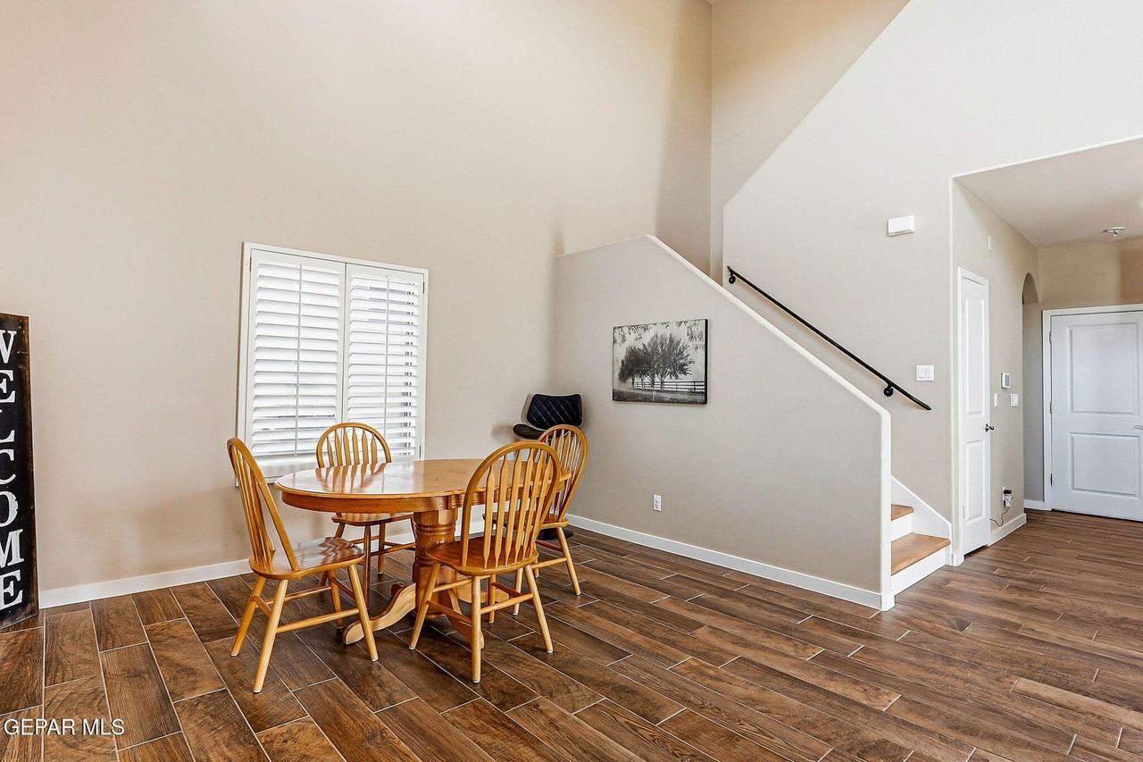 2020 Tim Foster St - Photo 6 of 40