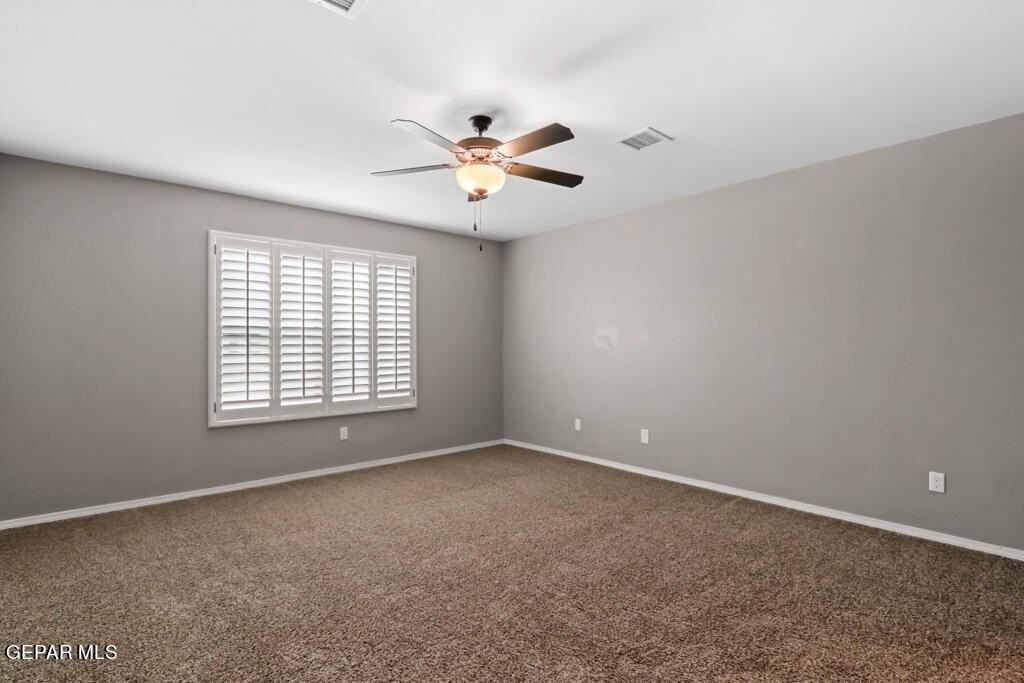 1908 Thomas Lackland St - Photo 6 of 40