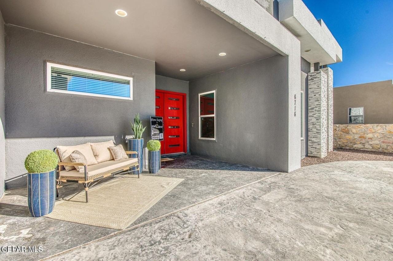 6716 Rio Haciendas Cir - Photo 3 of 50