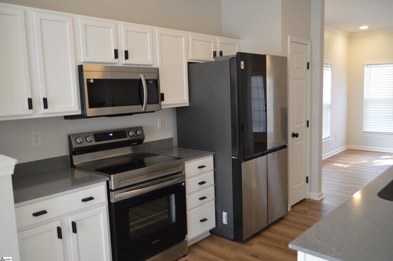 230 Spring Crossing Cir - Photo 5 of 19