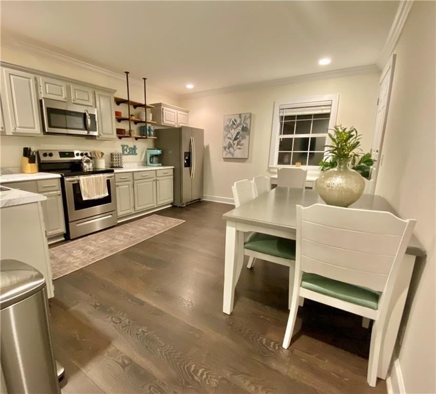 105 Travellers Way - Photo 6 of 20