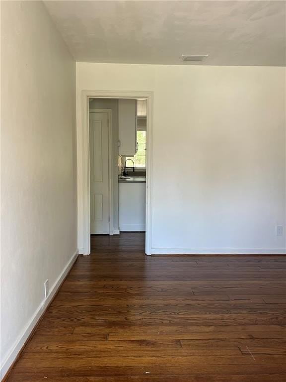 10 Stewart Ave - Photo 7 of 50