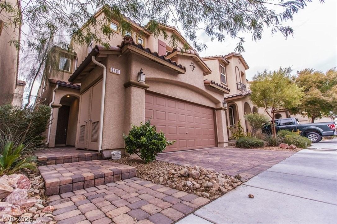 9301 Night Mesa St - Photo 2 of 25