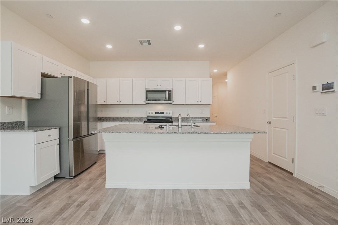 4237 Venus Falls Ave - Photo 5 of 18