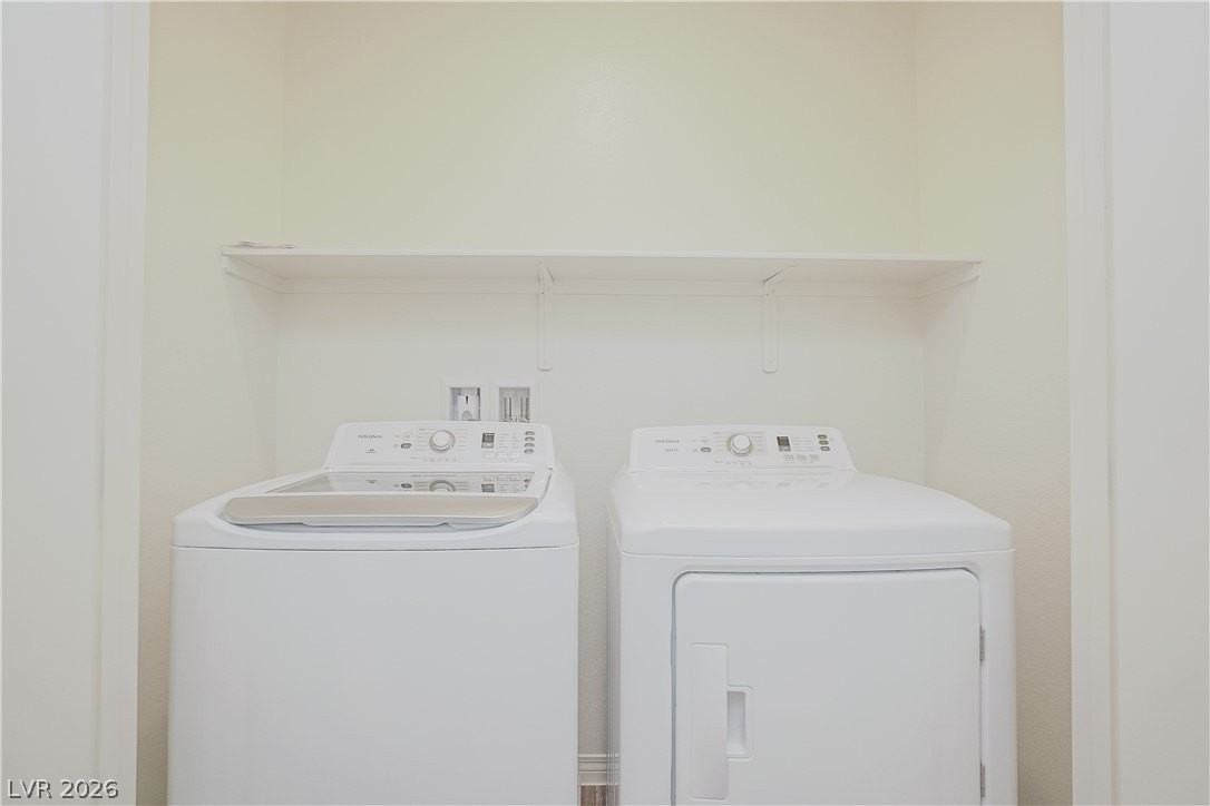 4237 Venus Falls Ave - Photo 6 of 18