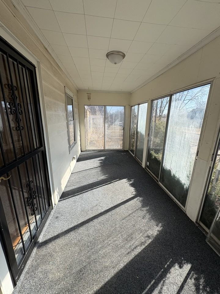 1211 West Thrush Avenue - Photo 3 of 14