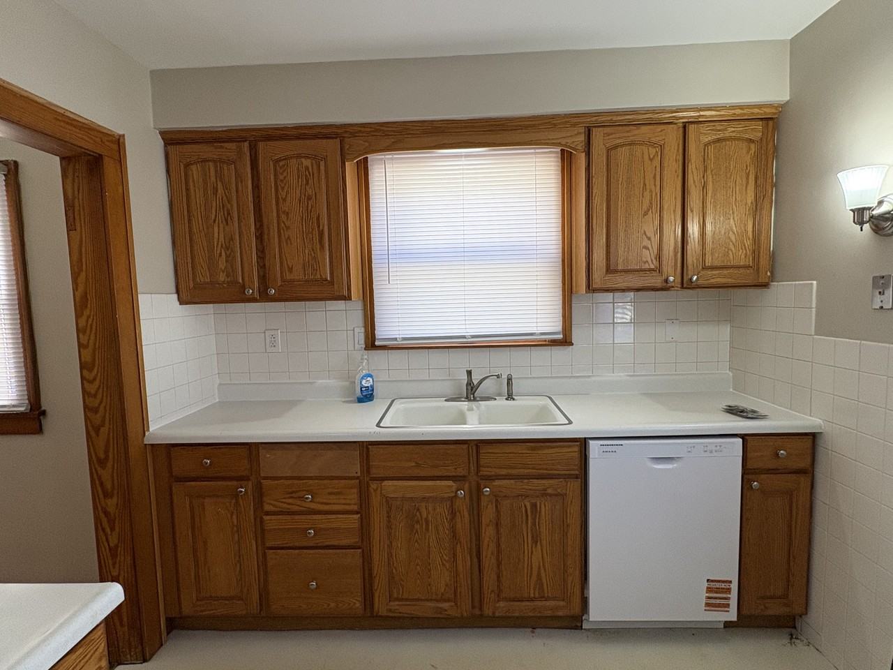 1211 West Thrush Avenue - Photo 7 of 14