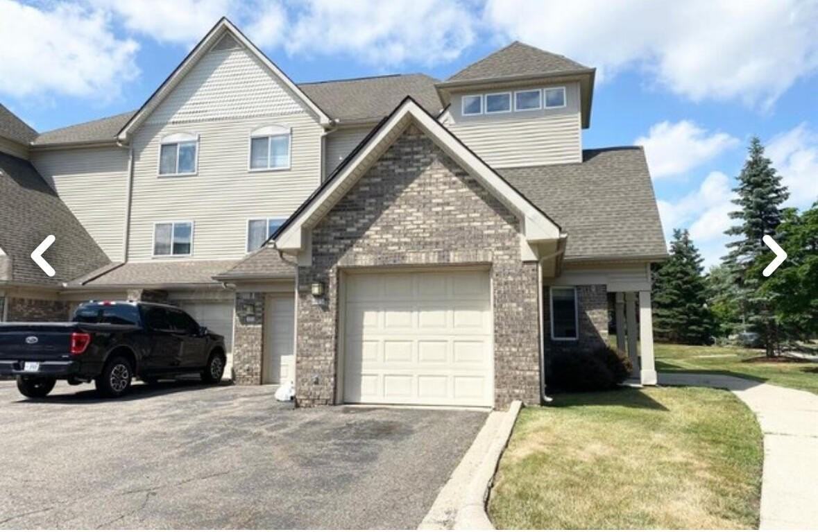 873 Amanda Ln - Photo 2 of 20