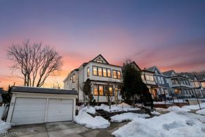 featured image of 335 Boulevard