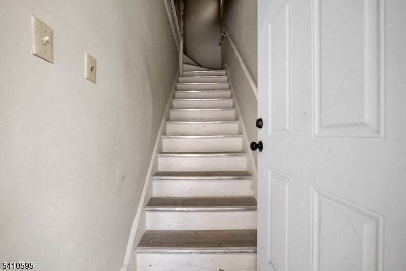 335 Boulevard - Photo 3 of 35