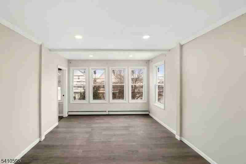 335 Boulevard - Photo 7 of 35