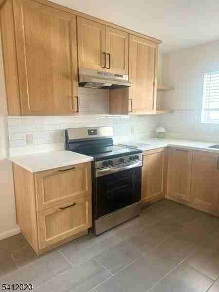 197 N Beverwyck Rd #10 - Photo 5 of 18