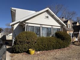 featured image of 1211 West Thrush Avenue