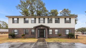 featured image of 100 Ravenwood Dr Apt D #D