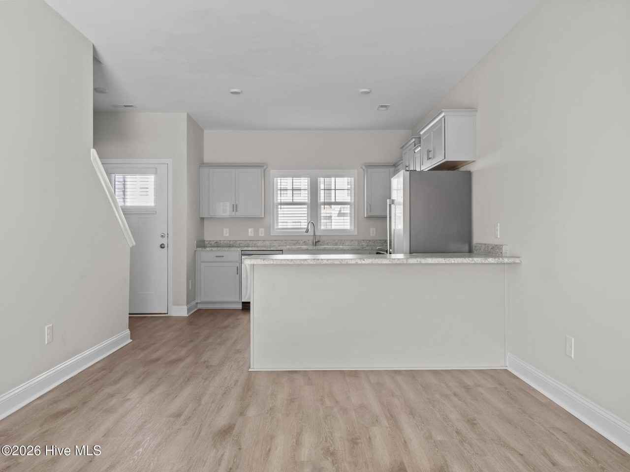 619 Jacks Crossing Dr - Photo 4 of 33