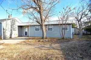 featured image of 1707A Main St