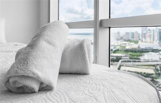 1750 N Bayshore Dr #5014 - Photo 1 of 1