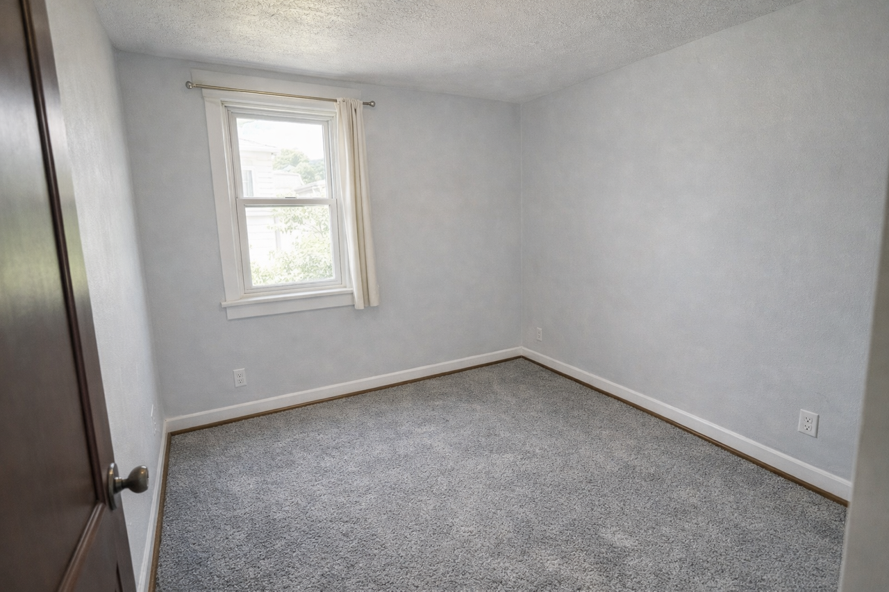 1608 Woodmont Avenue - Photo 5 of 8