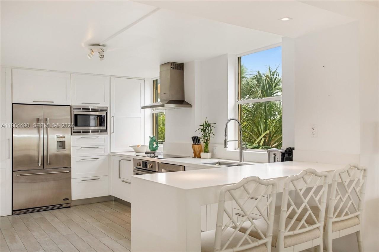 1700 S Bayshore Ln #3A - Photo 4 of 30