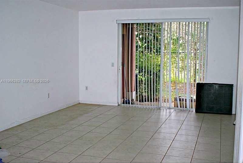 2779 Sw 82nd Ave #105 - Photo 6 of 20