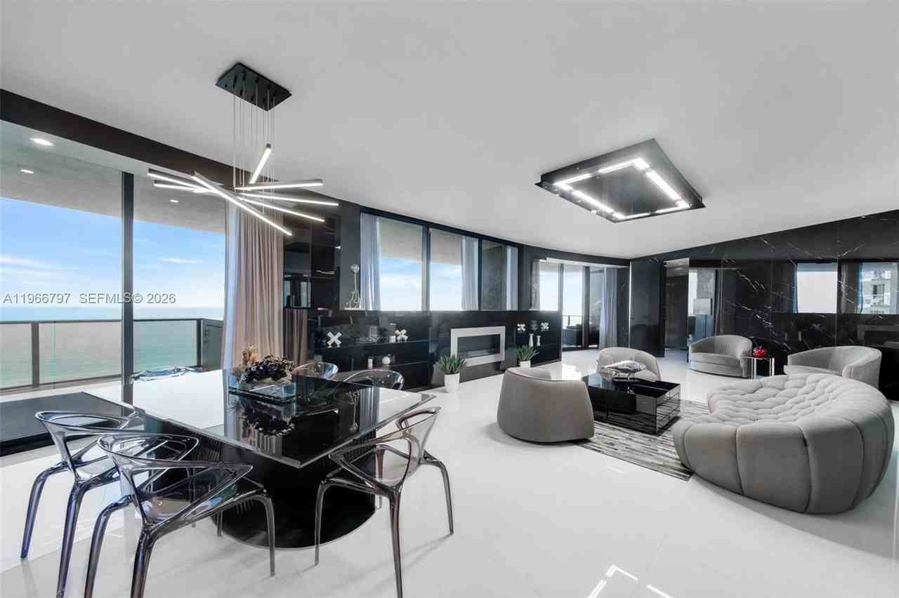 18555 Collins Ave #1605 - Photo 7 of 39