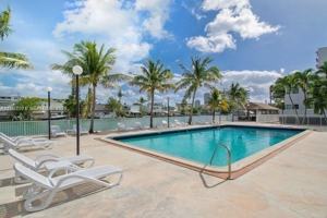 featured image of 7207 Bay Dr #19