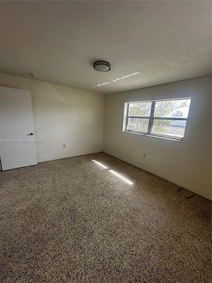 13433 Sw 268th St #13433 - Photo 4 of 22