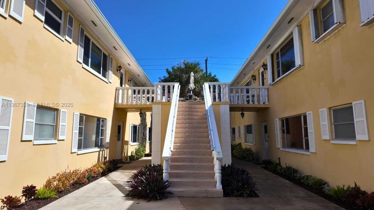 5840 Ne 22nd Way #728 - Photo 4 of 22