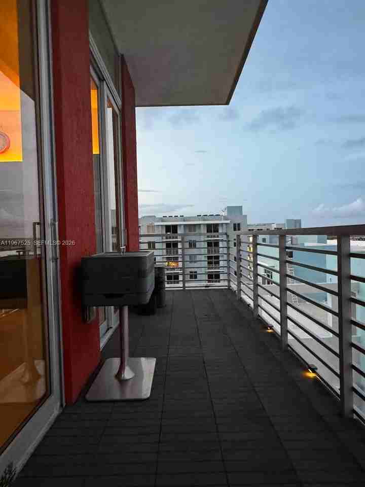 7875 Nw 107th Ave #812 - Photo 3 of 19