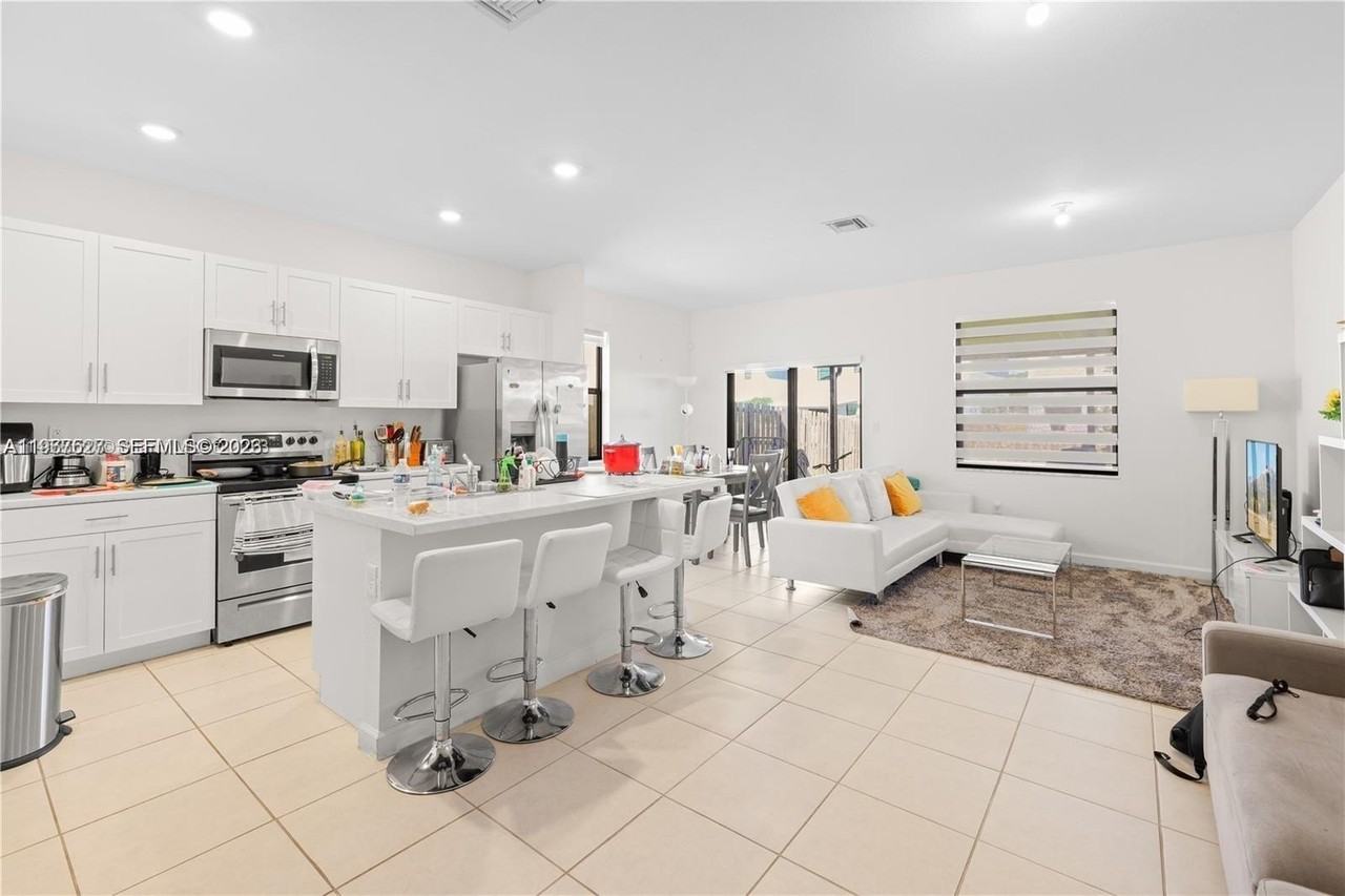 25449 Sw 108th Ct #0 - Photo 7 of 21