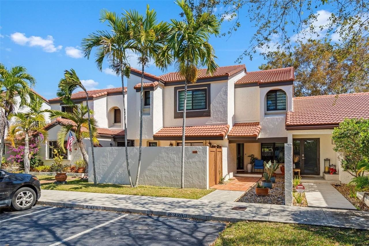 9439 Sw 123rd Avenue Ct #9439 - Photo 2 of 48