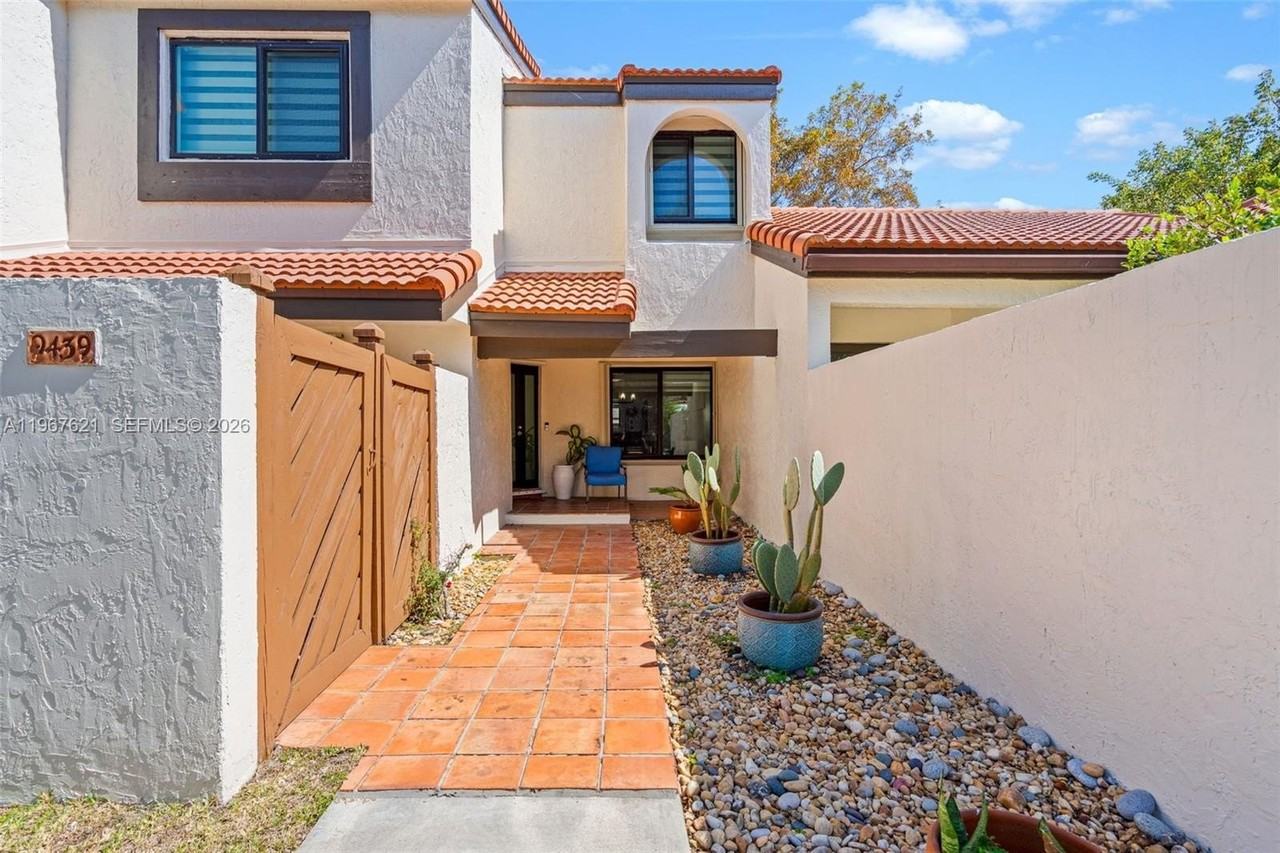 9439 Sw 123rd Avenue Ct #9439 - Photo 3 of 48