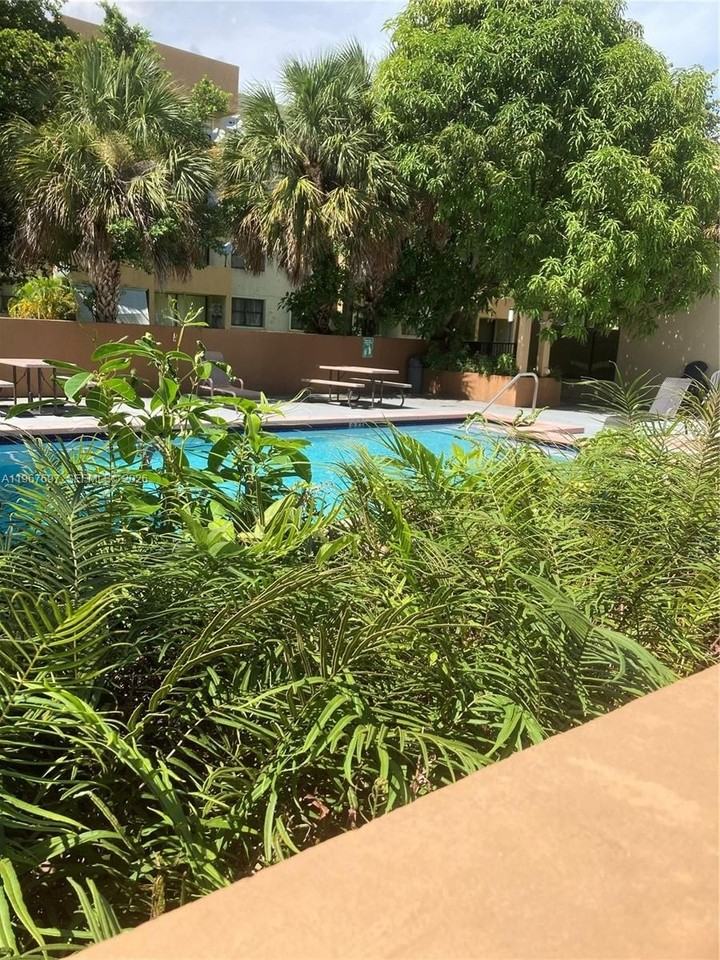 8004 Sw 149th Ave #C112 - Photo 3 of 3