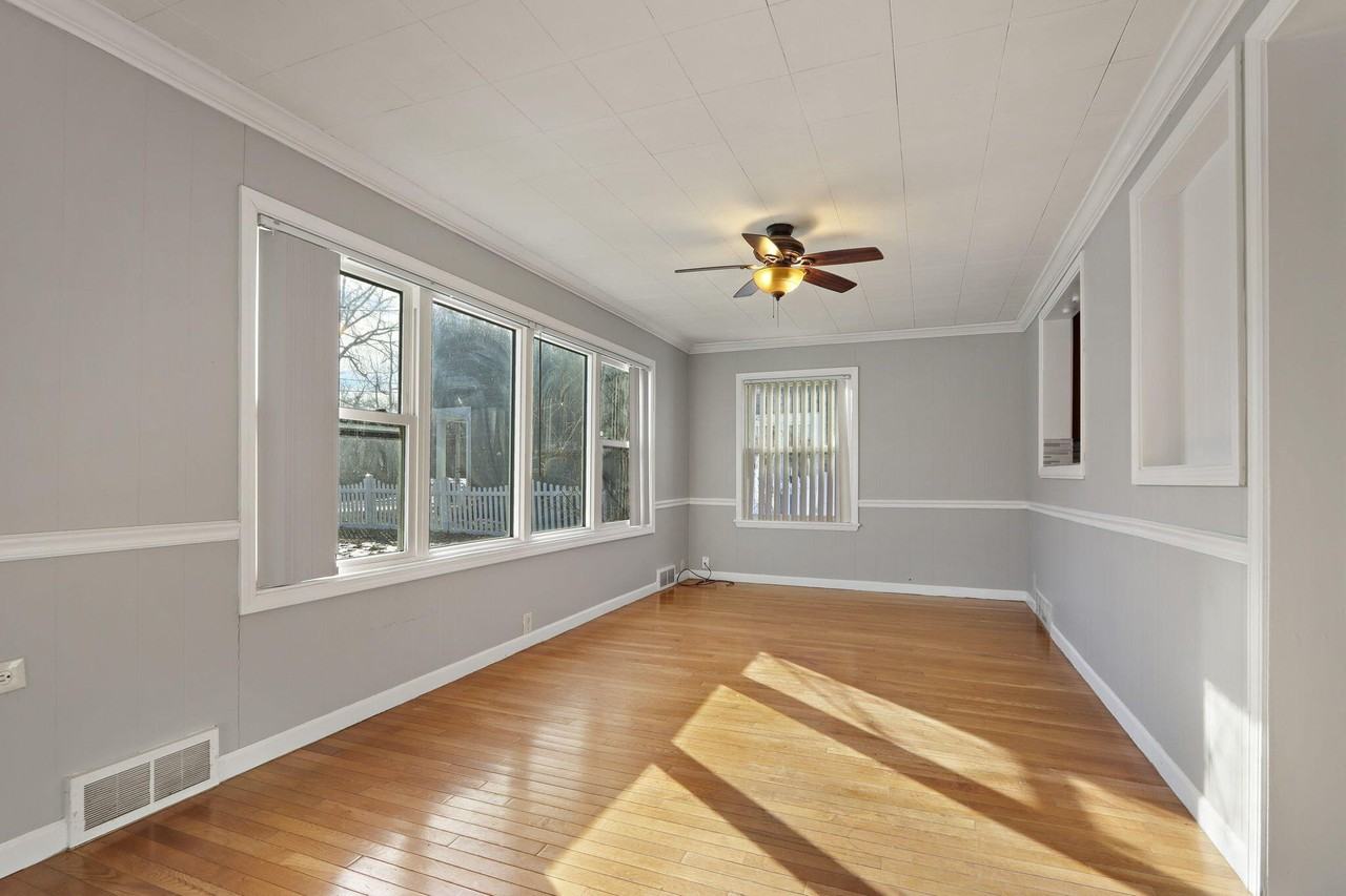 1342 Lucille Ave - Photo 5 of 25