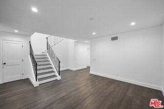 1486 Palisades Dr - Photo 5 of 8