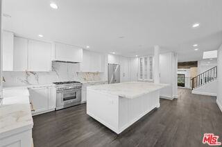 1486 Palisades Dr - Photo 7 of 8