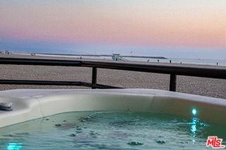 3505 Ocean Front Walk - Photo 2 of 8