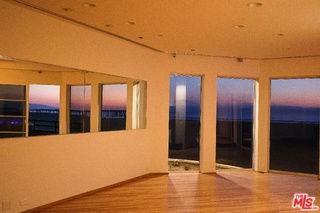 3505 Ocean Front Walk - Photo 7 of 8