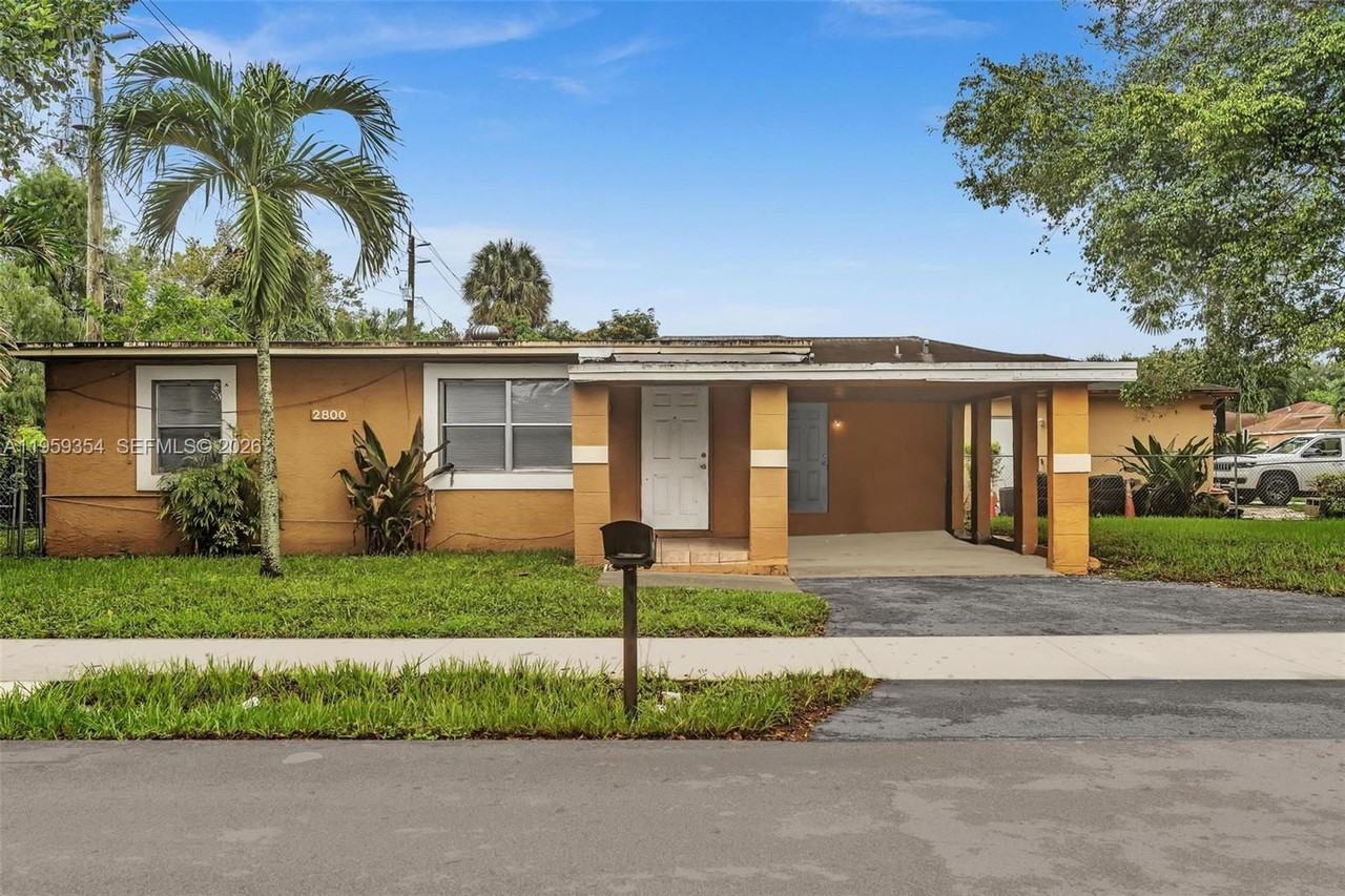 2800 Nw 6th Ct - Photo 2 of 8