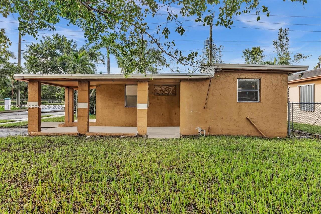 2800 Nw 6th Ct - Photo 3 of 8