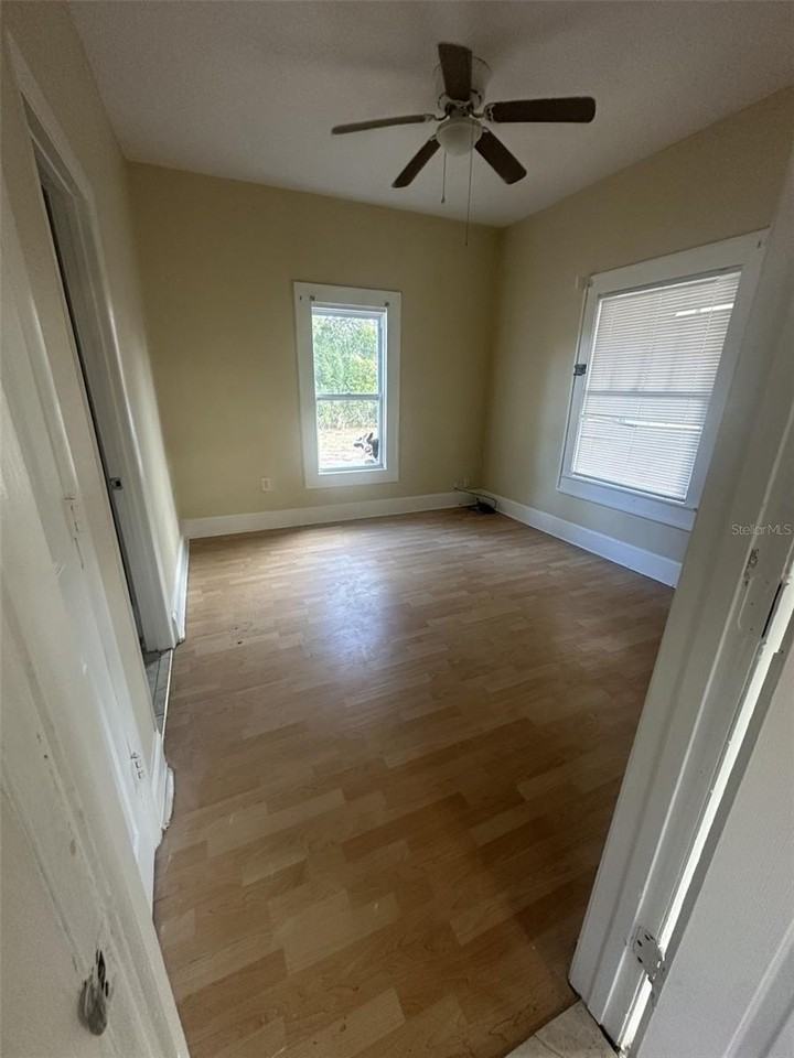 738 N Dean Rd - Photo 7 of 11