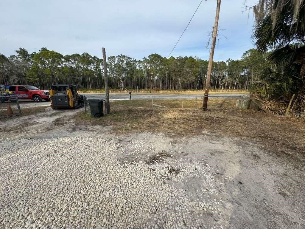 211 Nw Highway 441 - Photo 3 of 10