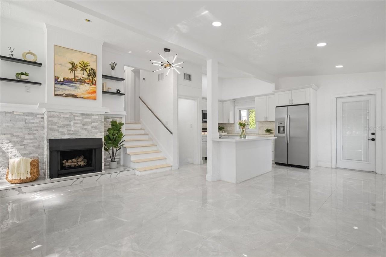 5115 16th St N - Photo 2 of 23